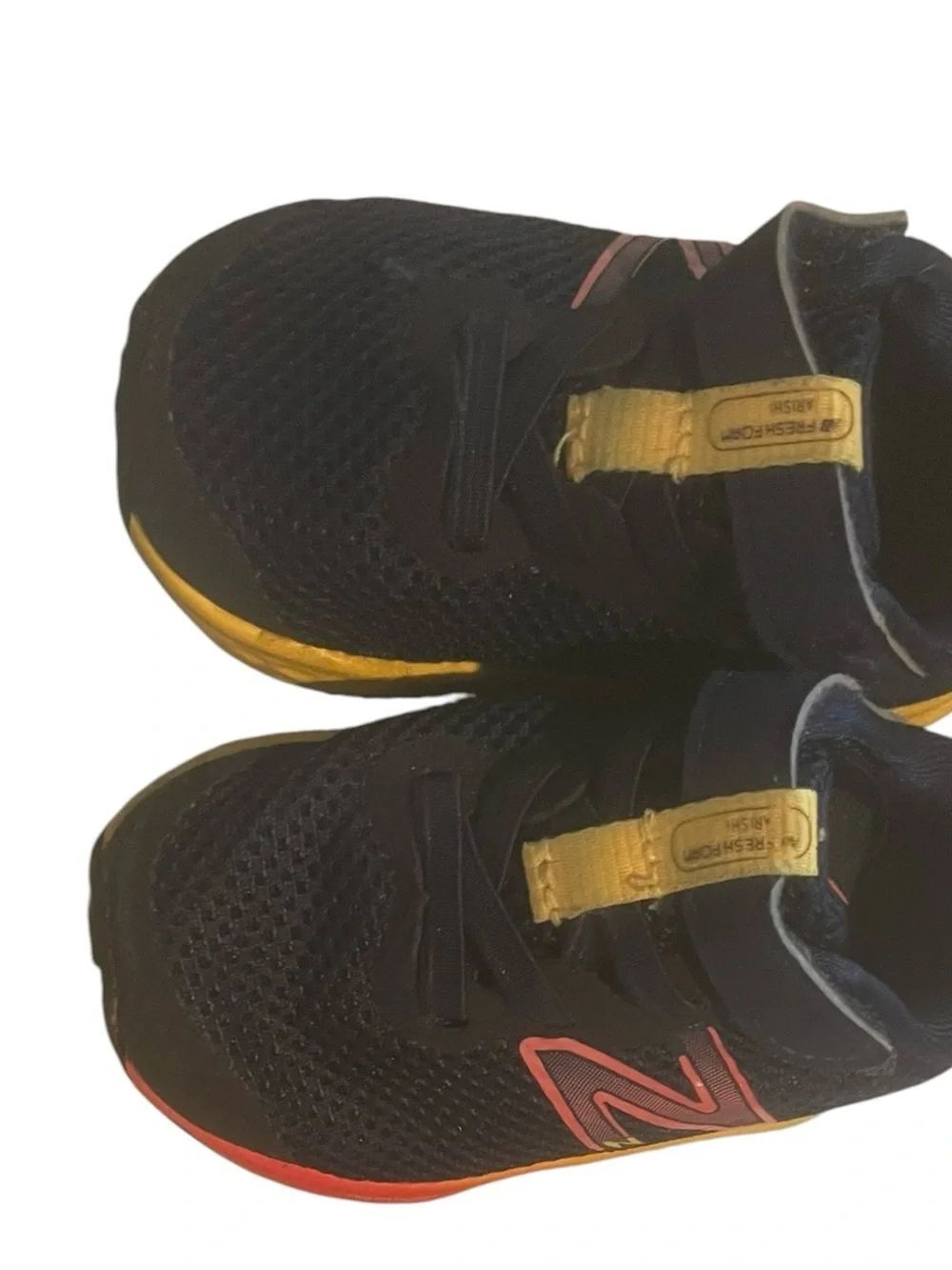 New Balance Kids' navy & Yellow Athletic Sneakers excellent condition size 4